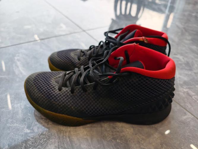 欧文什么时候和nike签约的，欧文与nike解约？
