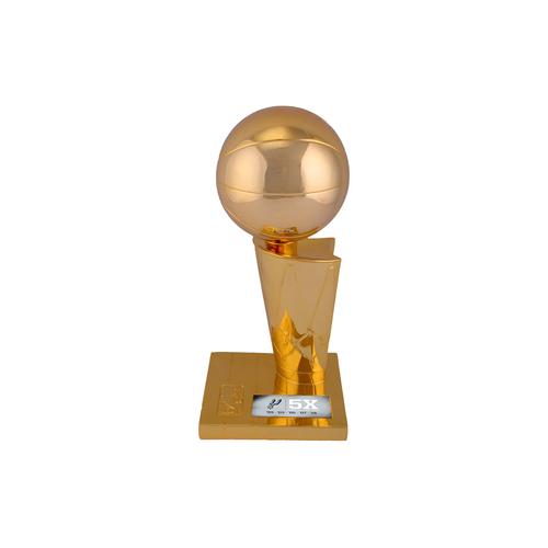 nba总冠军奖杯只有一个吗，nba总冠军奖杯有几个